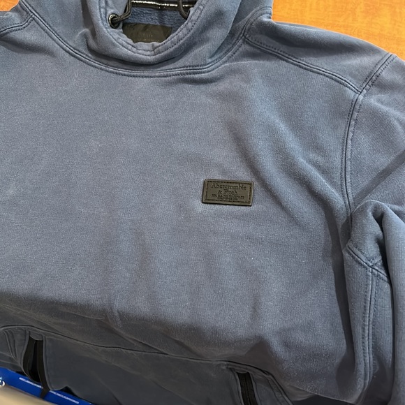 Abercrombie & Fitch Sweatshirt (hoodie) - Picture 4 of 4